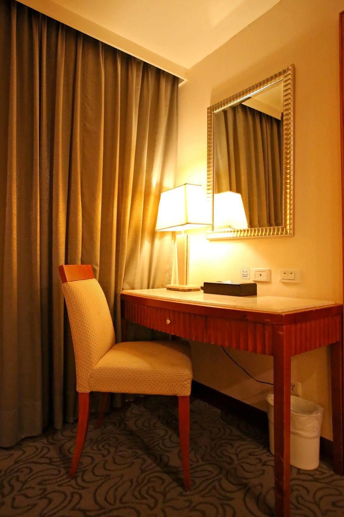 Elegance Hotel Taipei Eksteriør billede